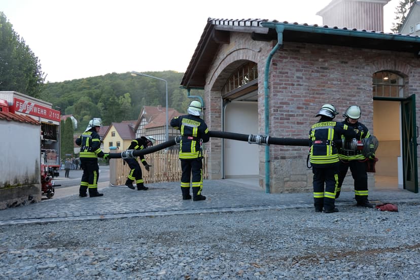 Bild von der Festwoche zu 100 Jahre Feuerwehr Wendehausen, öffentliche Einsatzübung