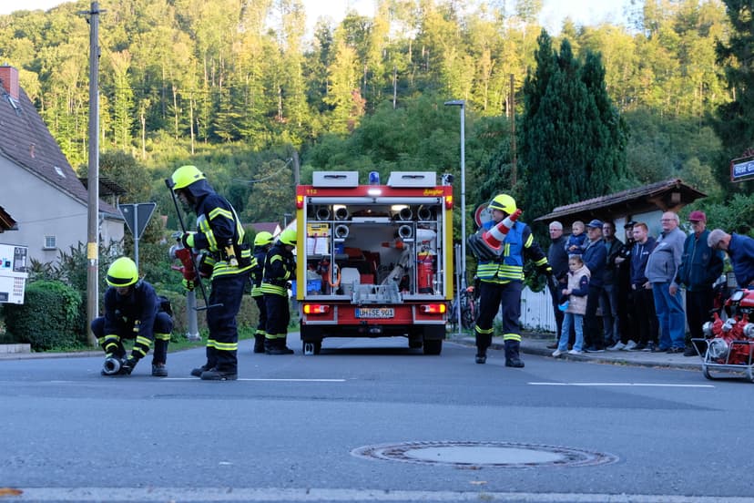Bild von der Festwoche zu 100 Jahre Feuerwehr Wendehausen, öffentliche Einsatzübung
