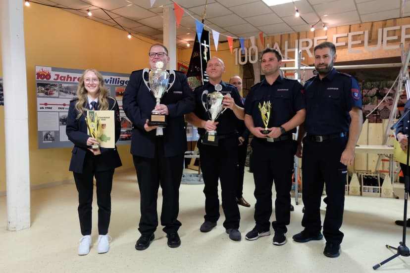 Bild von der Festwoche zu 100 Jahre Feuerwehr Wendehausen, Festkommers