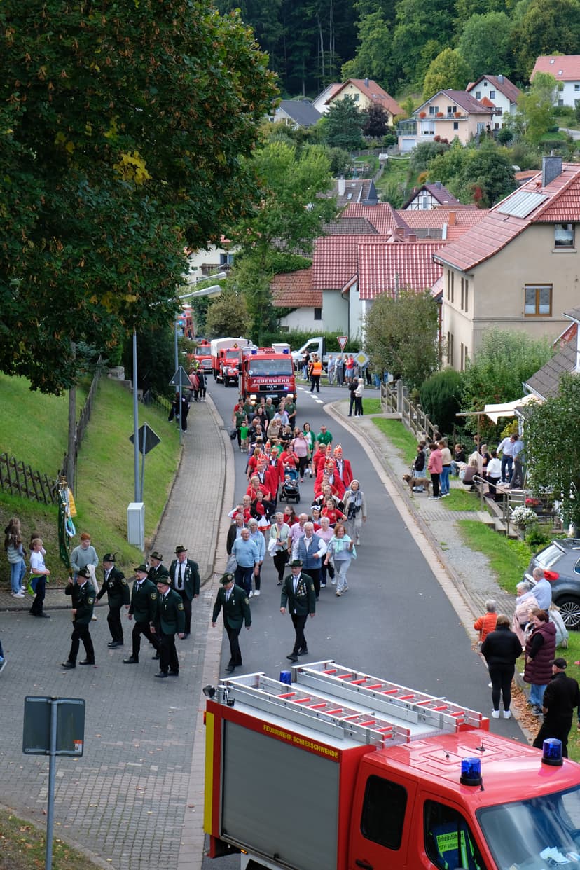 Bild von der Festwoche zu 100 Jahre Feuerwehr Wendehausen, Festumzug