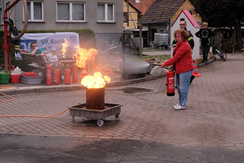 Bild von der Festwoche zu 100 Jahre Feuerwehr Wendehausen, Feuerlöschtag