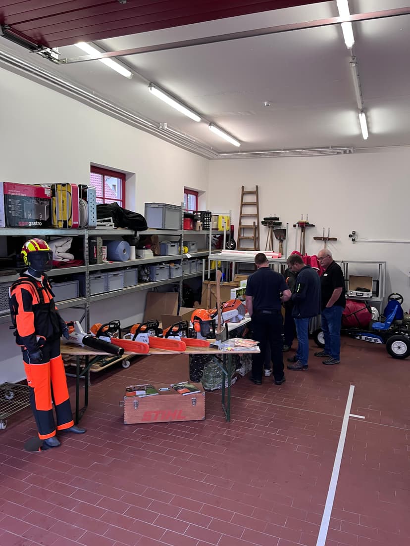 Bild von der Festwoche zu 100 Jahre Feuerwehr Wendehausen, Kettensäge