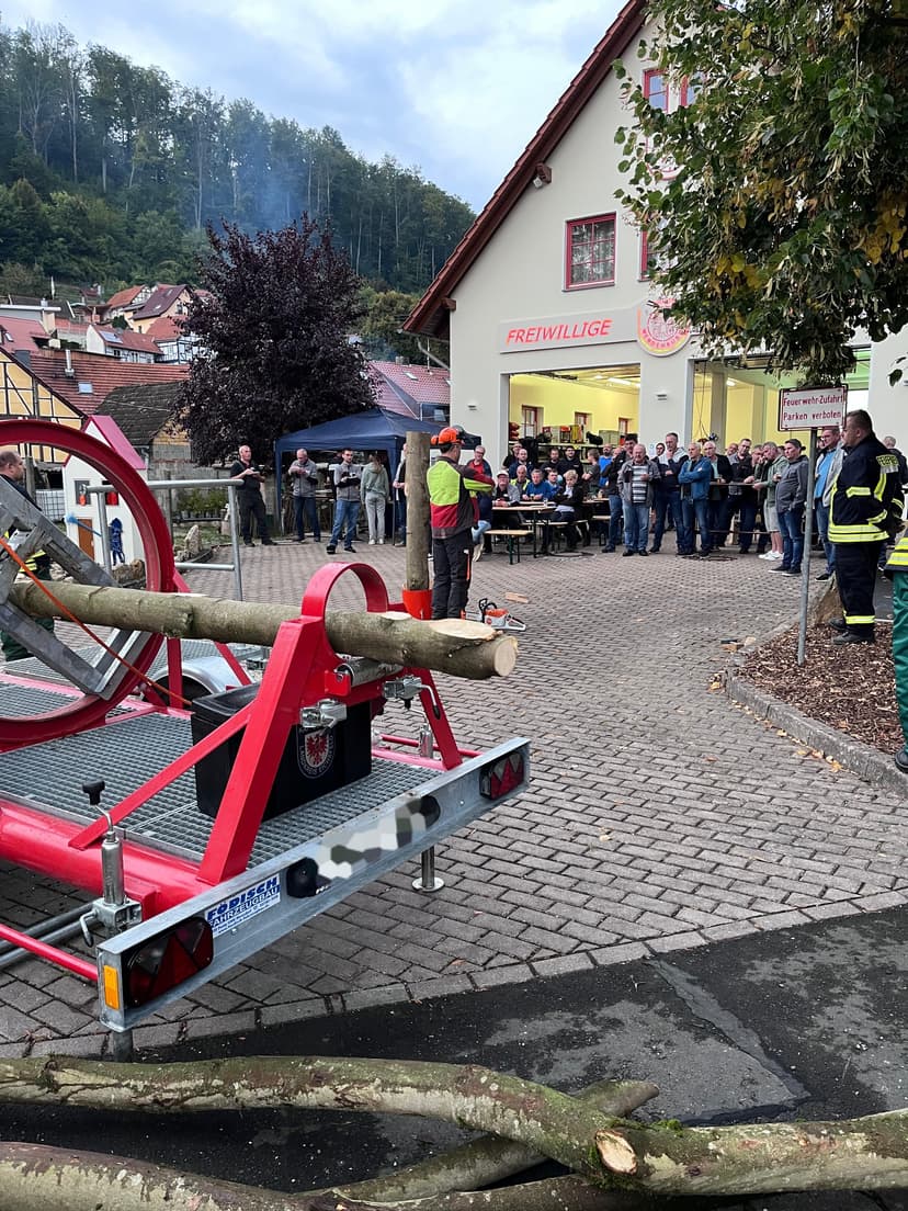 Bild von der Festwoche zu 100 Jahre Feuerwehr Wendehausen, Kettensäge