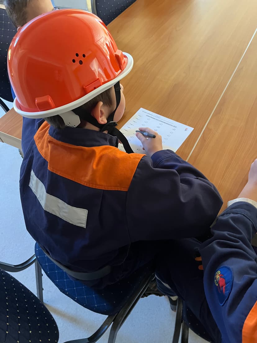Bild vom Prüfungstag der Jugendfeuerwehren für das Leistungsabzeichen und die Jugendflamme
